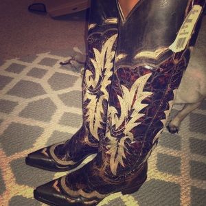 Stetson, genuine leather women’s boots.